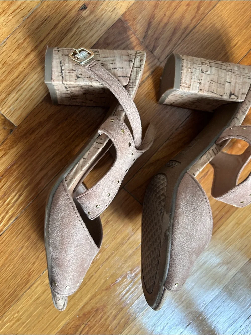 Aerosoles size 6 cork block heels taupe/camel Suede Open-Toe Sandals